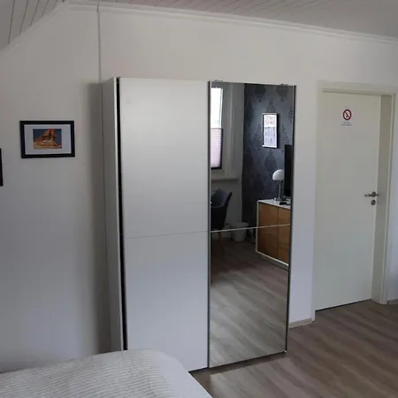 Privatzimmer Mit Eigenem Bad Und Kueche Burgwedel  Eksteriør billede